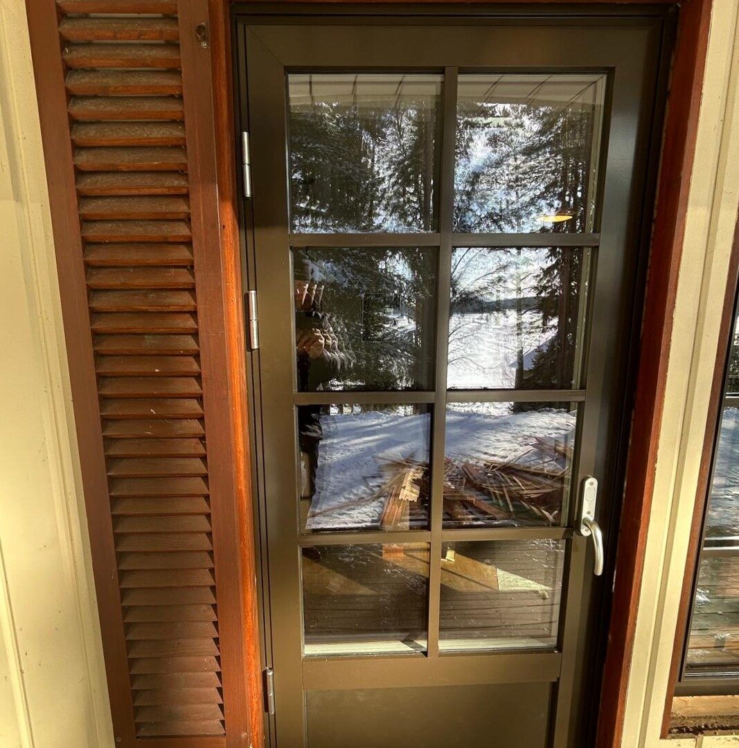 terassin ovi takapihalle